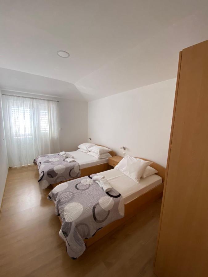 Apartmani Mare Baška Voda Exterior foto