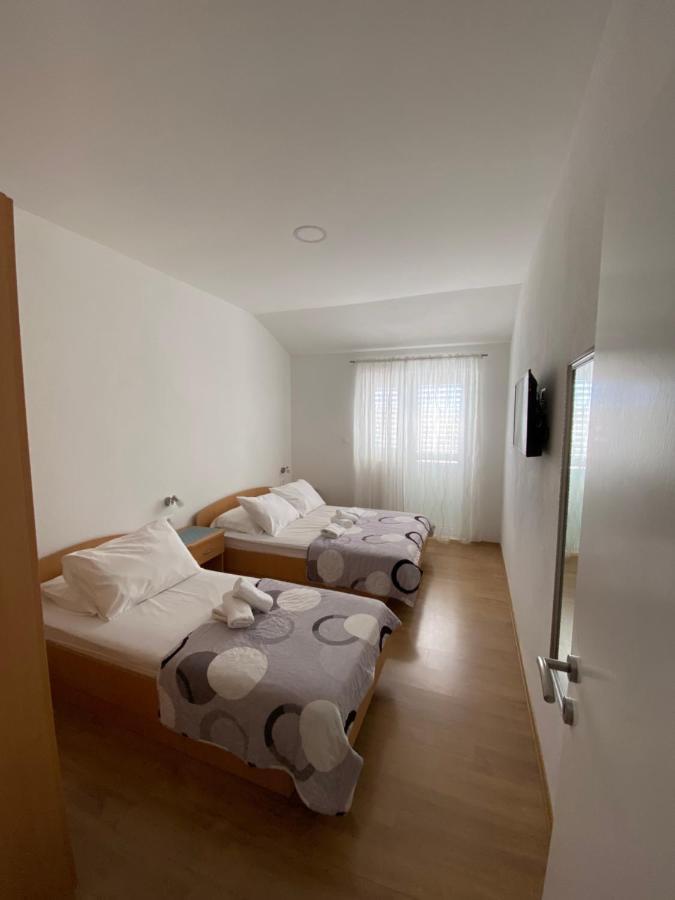 Apartmani Mare Baška Voda Exterior foto